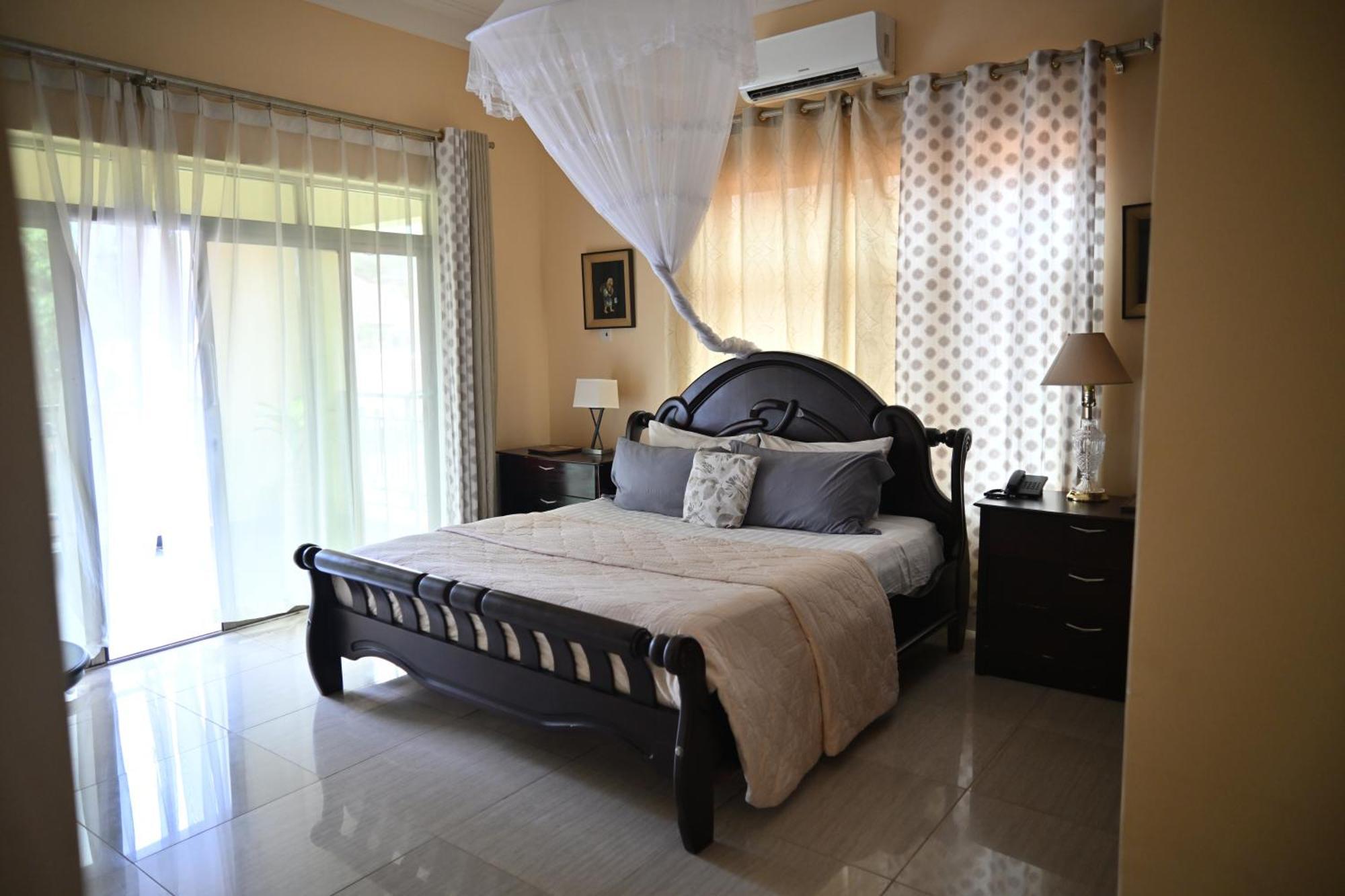 Lakepoint Villa Entebbe Exterior photo