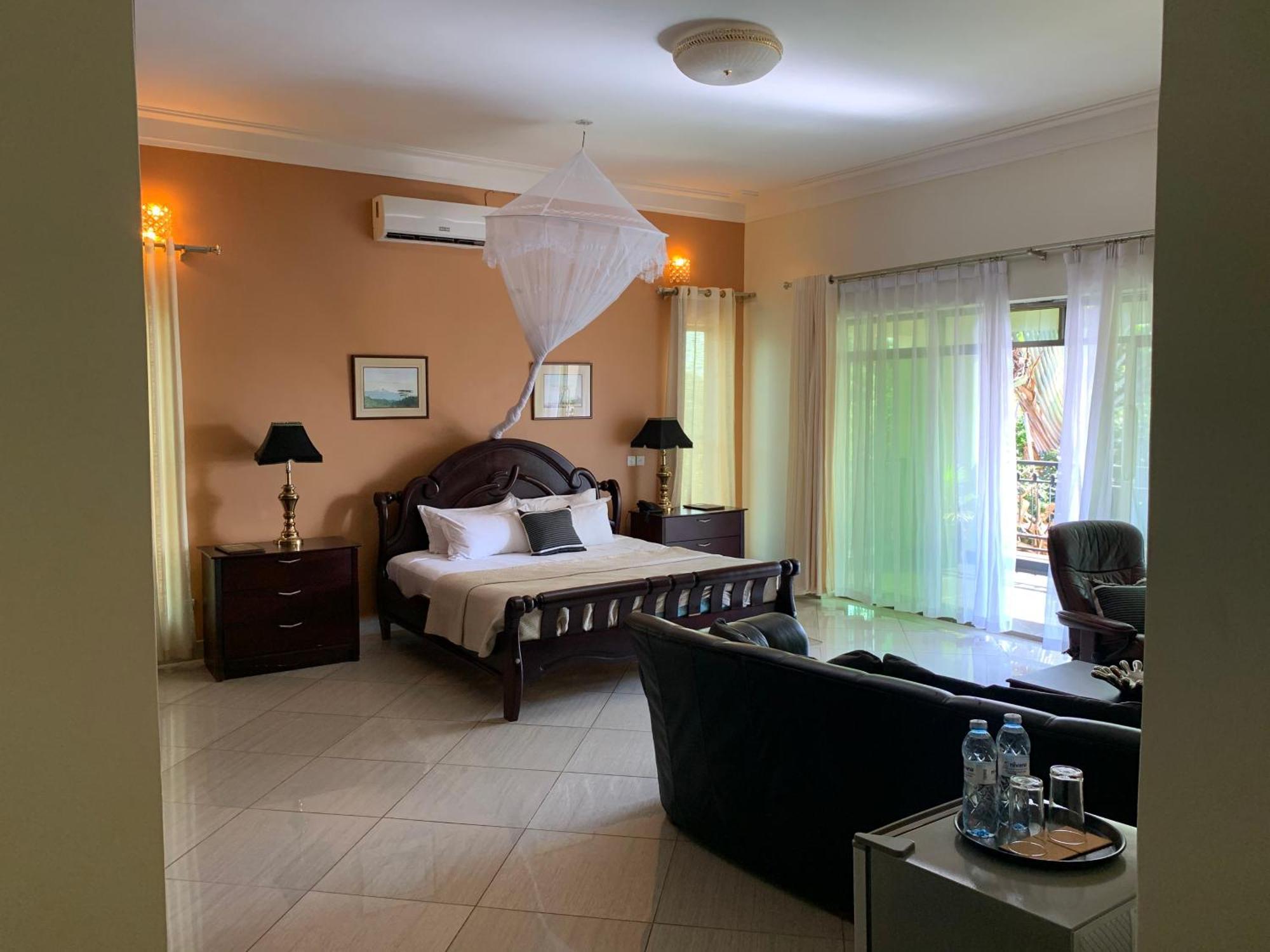 Lakepoint Villa Entebbe Exterior photo