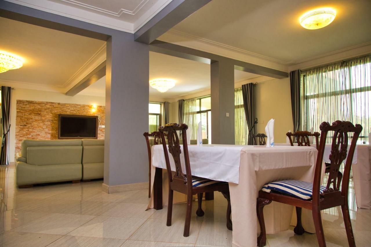 Lakepoint Villa Entebbe Exterior photo